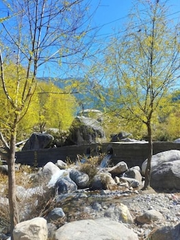 Rock Mountain Homestay,,3 star