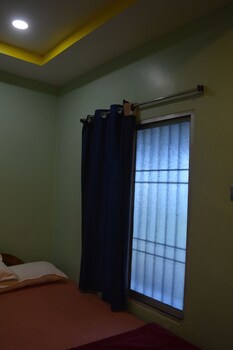 hotel mid town daringbadi