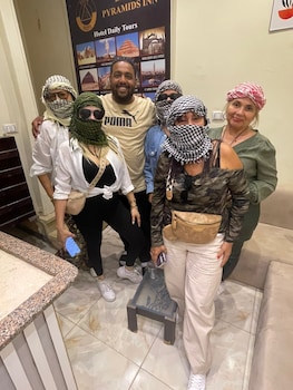 basha pyramids inn