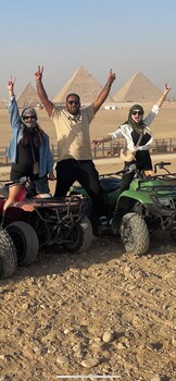 basha pyramids inn