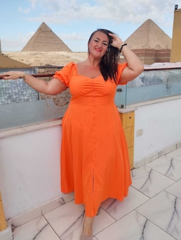 basha pyramids inn