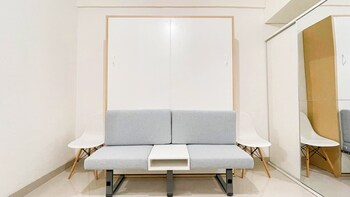 Stylisth Studio At Bandaraya Tallasa City Makassar Apartment,,2 star