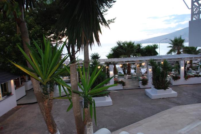 saranda hotel