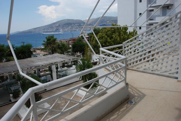 saranda hotel
