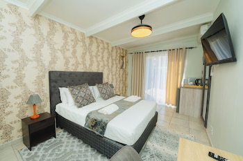 Mawo Luxury Boutique,,3 star