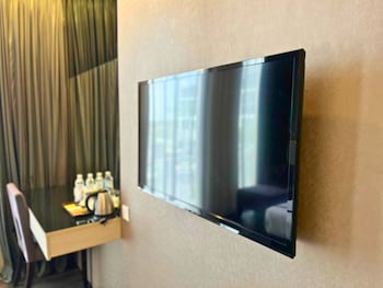 seeds hotel premier one city subang