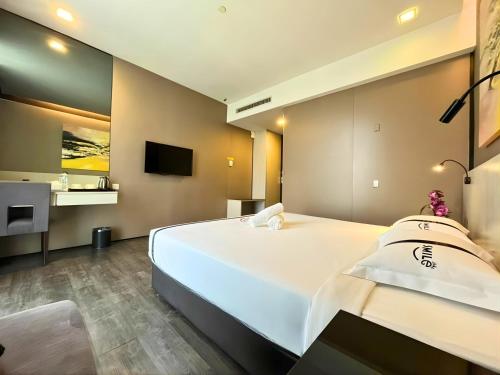 seeds hotel premier one city subang