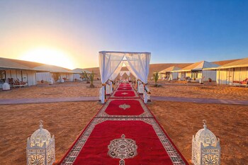 sultana merzouga camp