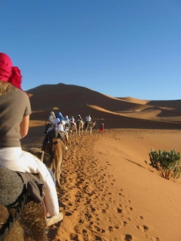 sultana merzouga camp