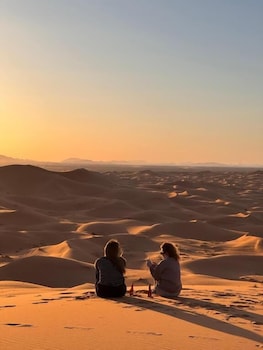 sultana merzouga camp