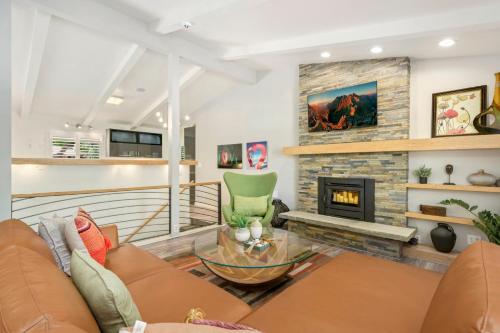 the foundry escape hot tub bikes and game room
