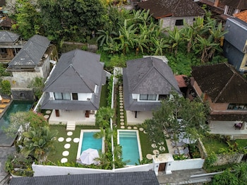 sacred jungle by evdekimi stylish jungle retreat with apartments and villas with kitchens pools and concierge service in ubud