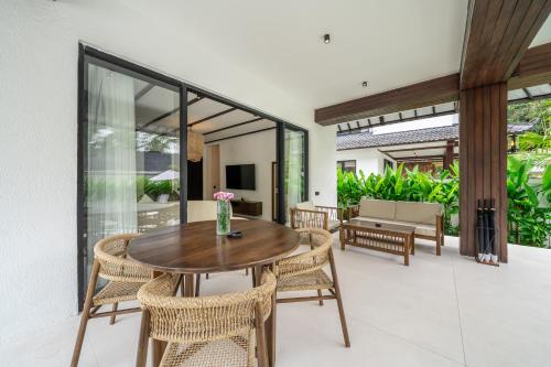 sacred jungle by evdekimi stylish jungle retreat with apartments and villas with kitchens pools and concierge service in ubud