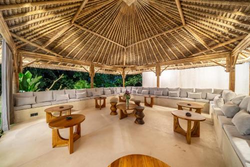 sacred jungle by evdekimi stylish jungle retreat with apartments and villas with kitchens pools and concierge service in ubud