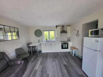 seaside apartment sligo pet friendly
