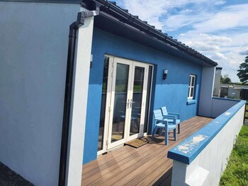 seaside apartment sligo pet friendly