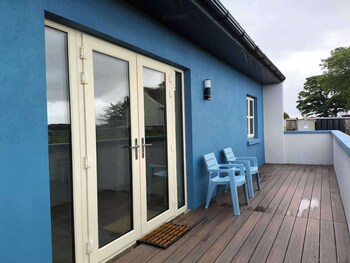 seaside apartment sligo pet friendly