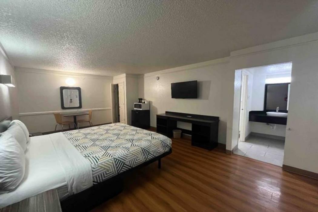 studio 6 suites euless tx dfw west