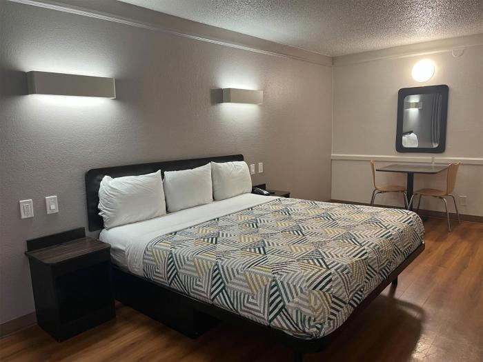 studio 6 suites euless tx dfw west