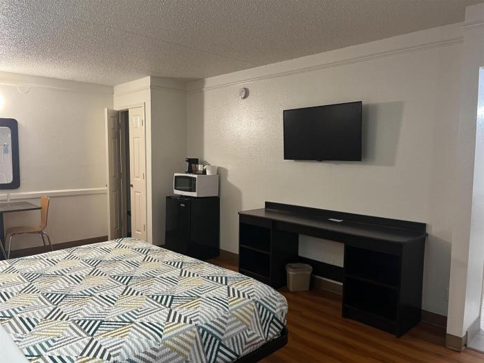 studio 6 suites euless tx dfw west
