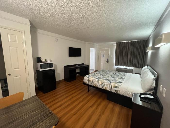 studio 6 suites euless tx dfw west