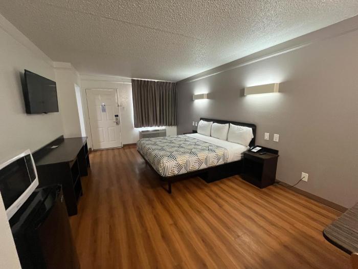 studio 6 suites euless tx dfw west