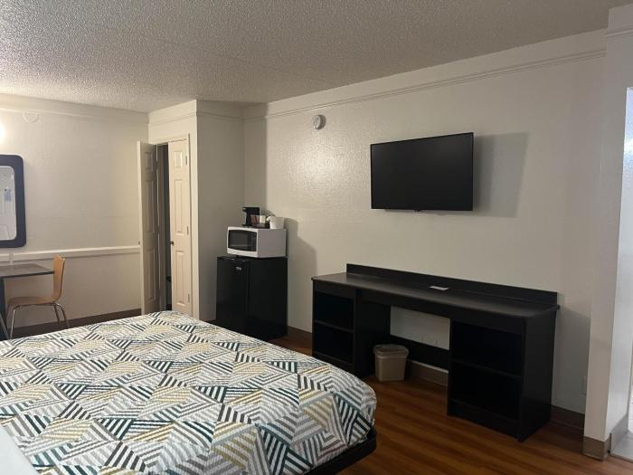 studio 6 suites euless tx dfw west