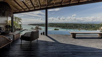 panorama villas ceningan