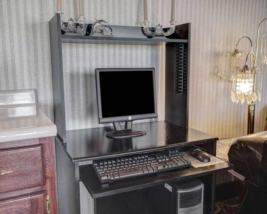 econo lodge van horn