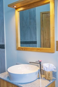 ndere echifuuha resort