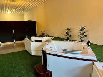 abenab lodge and tours cc