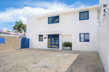 ocean park 3bd 3ba pool walktobeach 689