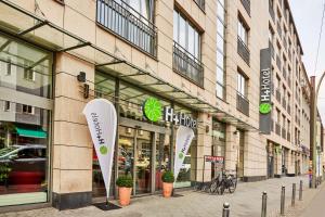 H+ Hotel Berlin Mitte,Near Berlin Wall Memorial,4 star
