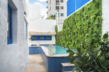ocean park 1bd 1ba pool walktobeach iv