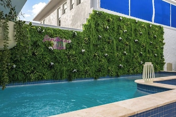 ocean park 1bd 1ba pool walktobeach iv