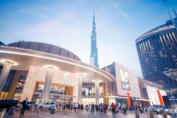 vogue downtown near dubai mall burj khalifa