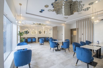 The Corniche Hotel And Apartment,,3 star
