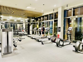 tropicanathe residence klcc by cozy stay