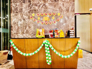 tropicanathe residence klcc by cozy stay