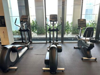 tropicanathe residence klcc by cozy stay