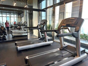 tropicanathe residence klcc by cozy stay