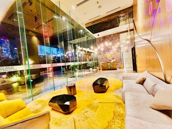 tropicanathe residence klcc by cozy stay