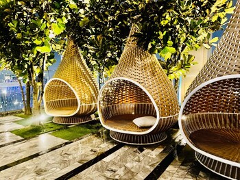 tropicanathe residence klcc by cozy stay