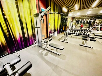 tropicanathe residence klcc by cozy stay