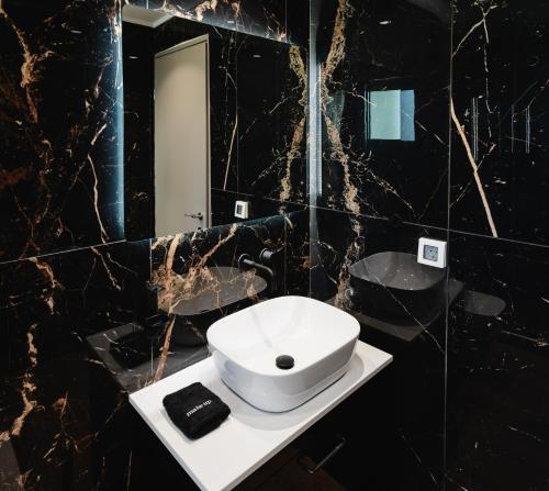 ela five residences