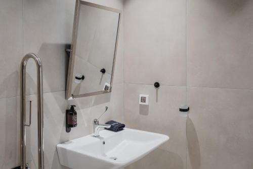ela five residences