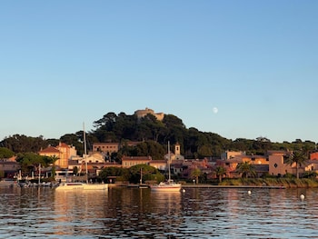 hyeres