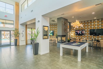 Rove Living/Kb - Zone Westgate,6610 N 93Rd Ave,4 star