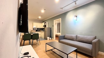 the embassy row 206 apartments
