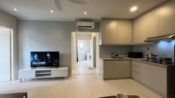 the embassy row 206 apartments